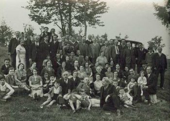 Korçarët e Bukureshtit me Asdrenin ne mes-1931